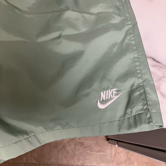 Nike shorts xl - Picture 3 of 4